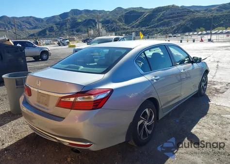 2017 Honda Accord Lx z USA, uszkodzony, nr VIN 1HGCR2F36HA142943